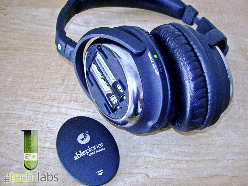 Sound Clarity (NC510B) Noise Reduction Headphones Exterior