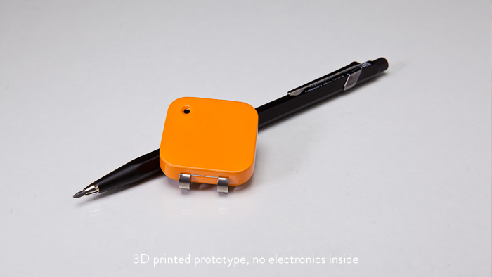 Memoto Next to a Pen, Proof of Size